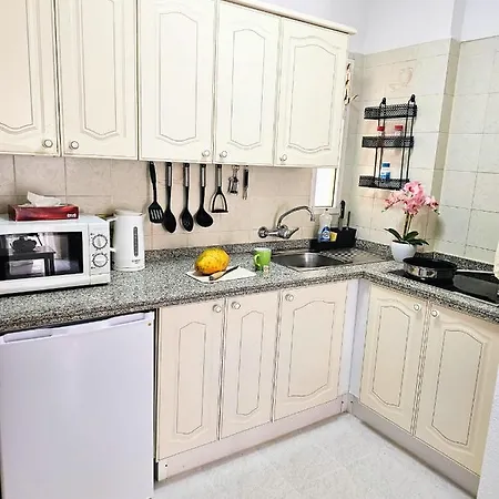 Torres De Yomely - Y10f * Плая-де-лас-Америкас