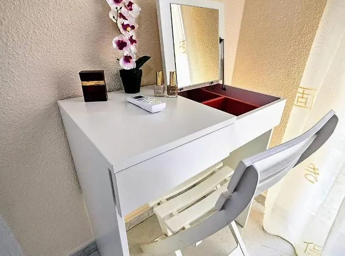 Torres De Yomely - Y10f *